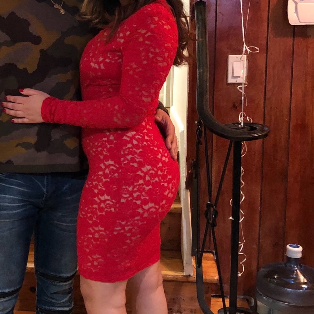 Mesh material V cut dress